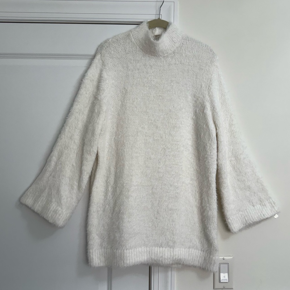 Cozy White Turtleneck Sweater - Picture 8 of 8